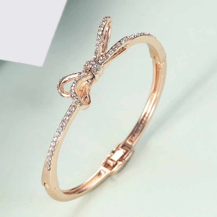 “Rose Luxe Diamond Bow” Alloy Bracelet