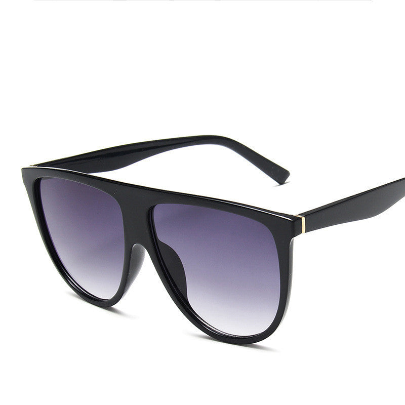 “Vintage Bold “Retro Sunglasses