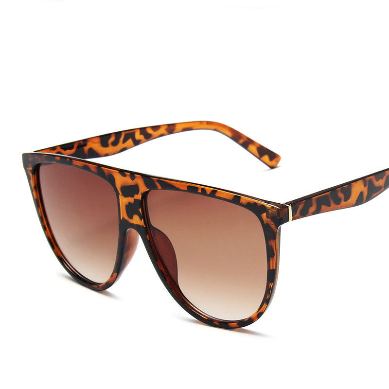 “Vintage Bold “Retro Sunglasses