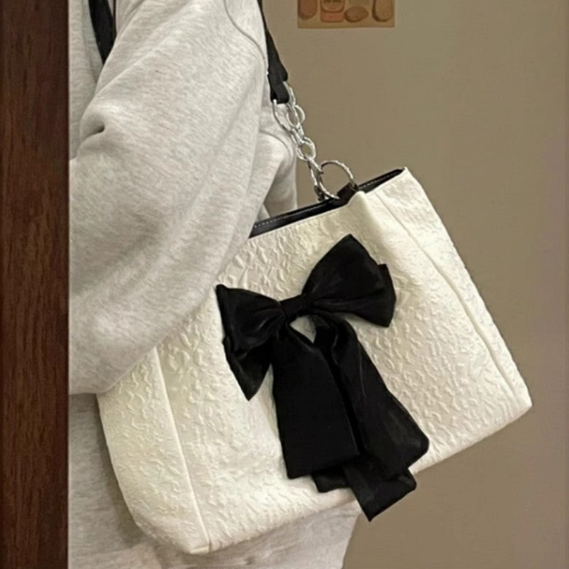 Chic Bow Canvas Tote