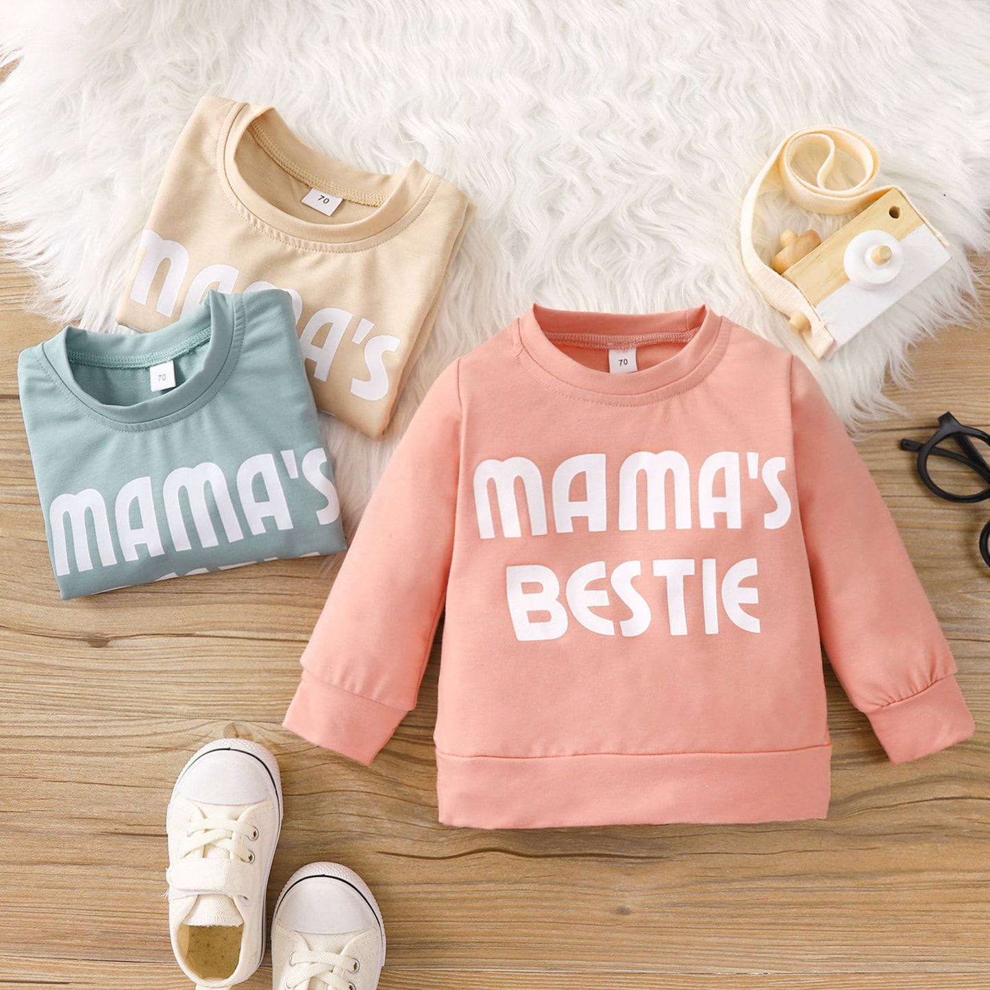 Mama's Bestie Girls' Sweatsuit – Cozy and Stylish for Little Besties