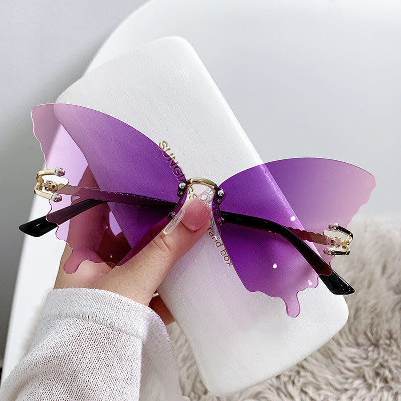 “Butterfly Breeze” Gradient Street Sun Glasses