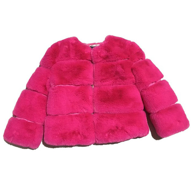 Luxurious Girls' Fur Coat – A Touch of Elegance for Any Occasion