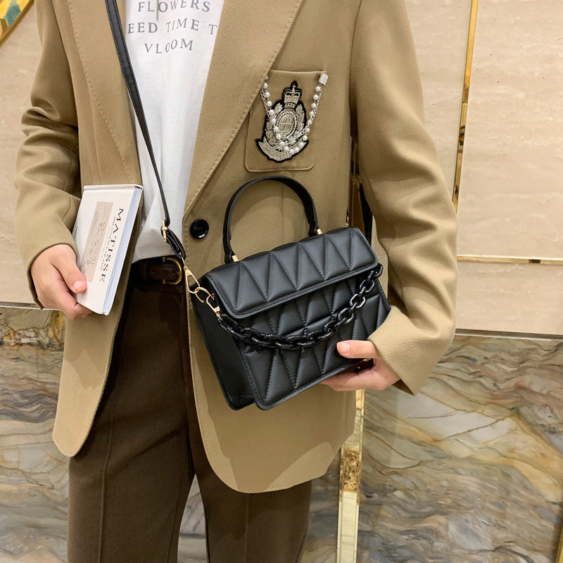 ChainLink Messenger Style Handbag